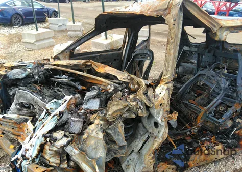 2017 Ford Explorer Xlt z USA, uszkodzony, nr VIN 1FM5K8D83HGB94147